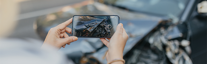 Zdjęcie uszkodzonego pojazdu